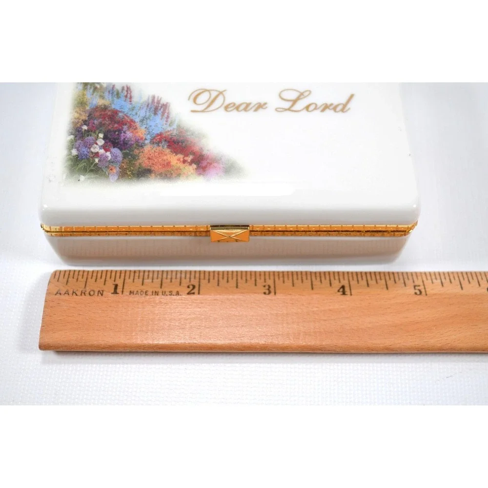 Thomas Kinkade Serenity Prayer Music Box #A39829 Amazing Grace 2005